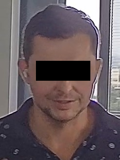 WDR artefacts on the edges of a face that make a genuine person look like a presentation attack
